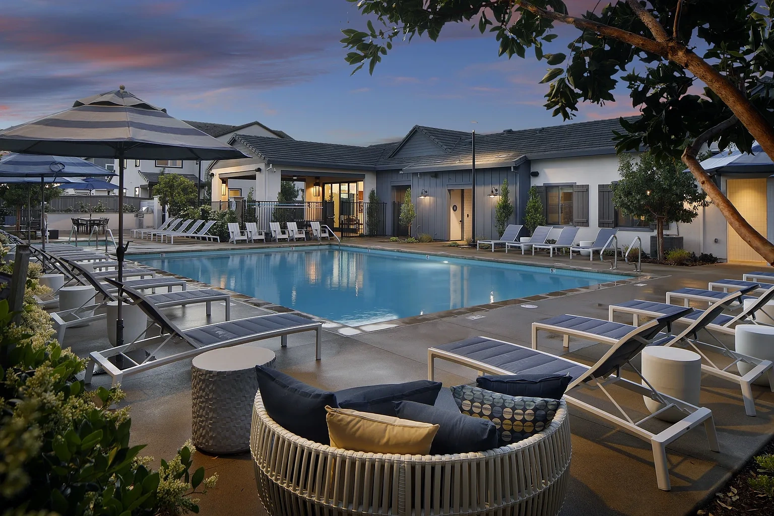 Escala at Stanford Crossing – photo 3