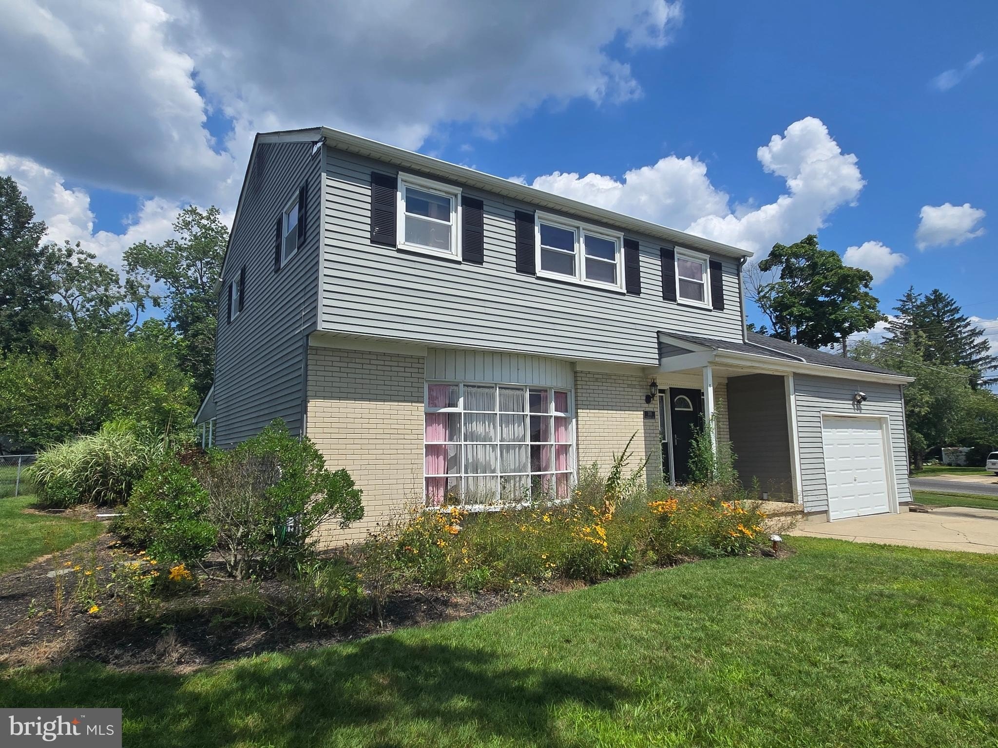 301 Overbrook Ave – photo 2