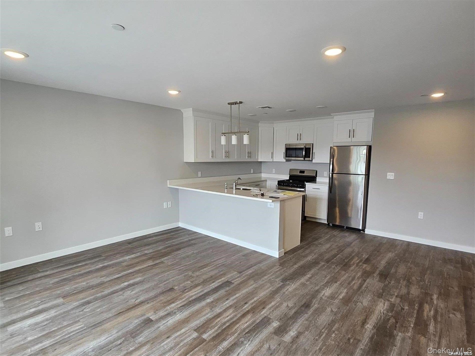 221 Eastview Dr #18 – photo 2