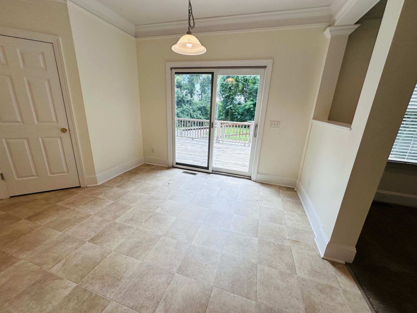 410 Alleghany St – photo 4