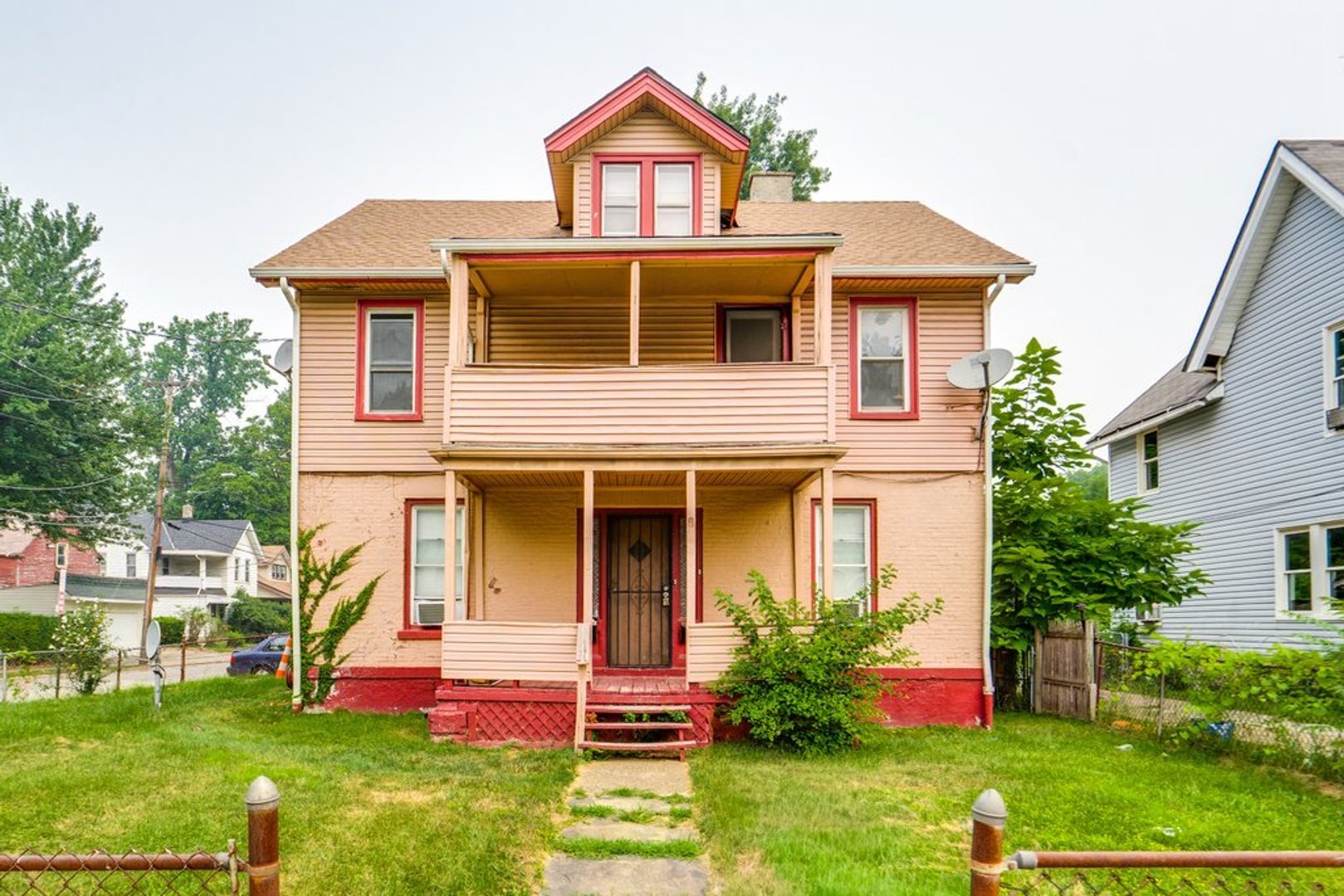 2118 Denison Ave unit UP - 3bd/1.5ba – photo 1
