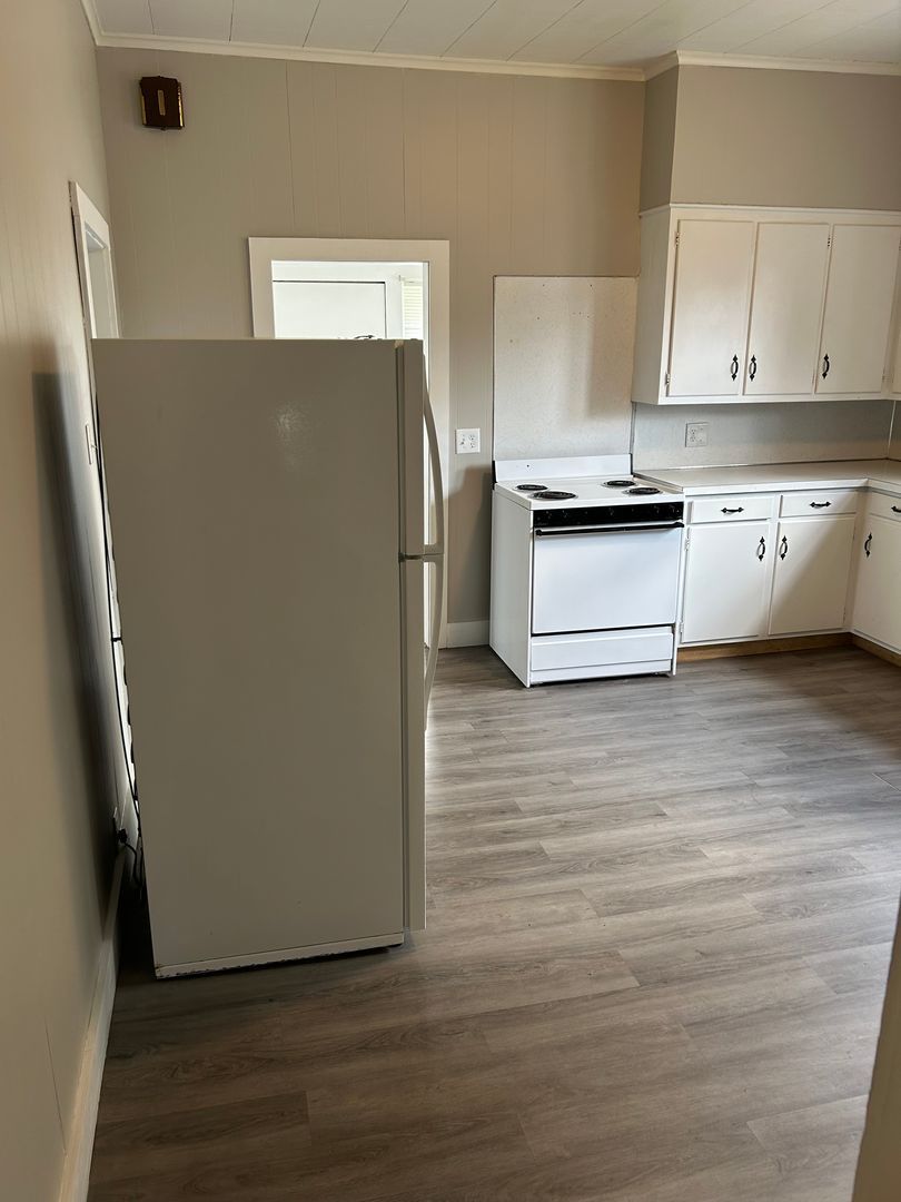 301 N 10th St – photo 3
