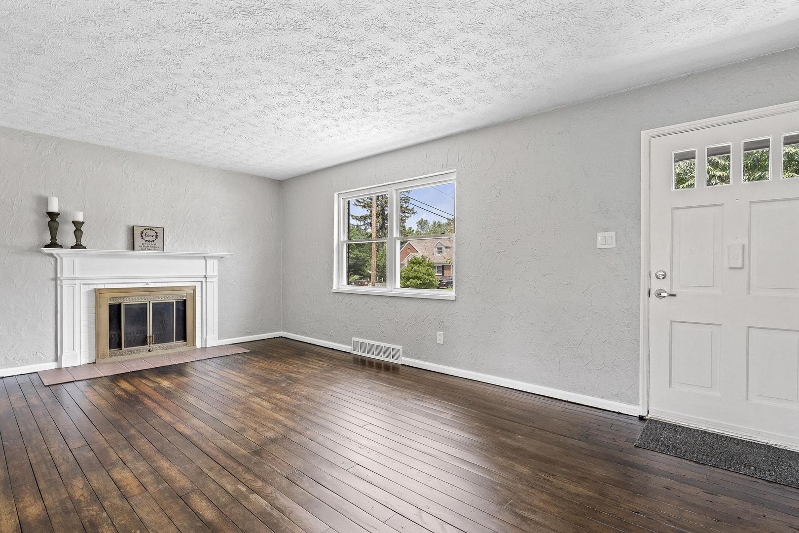 110 S Bromfield Rd – photo 4