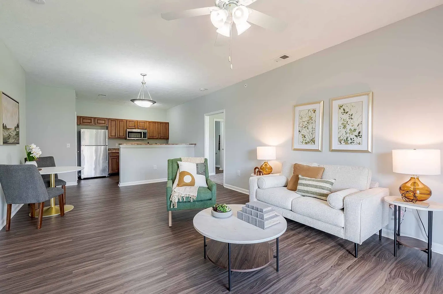 Blankenbaker Crossings Apartment Homes – photo 1