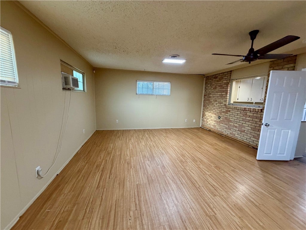 1222 Stratton Dr – photo 5
