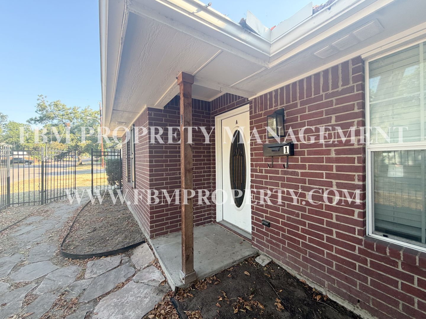 121 N 24th St unit 1 – photo 1