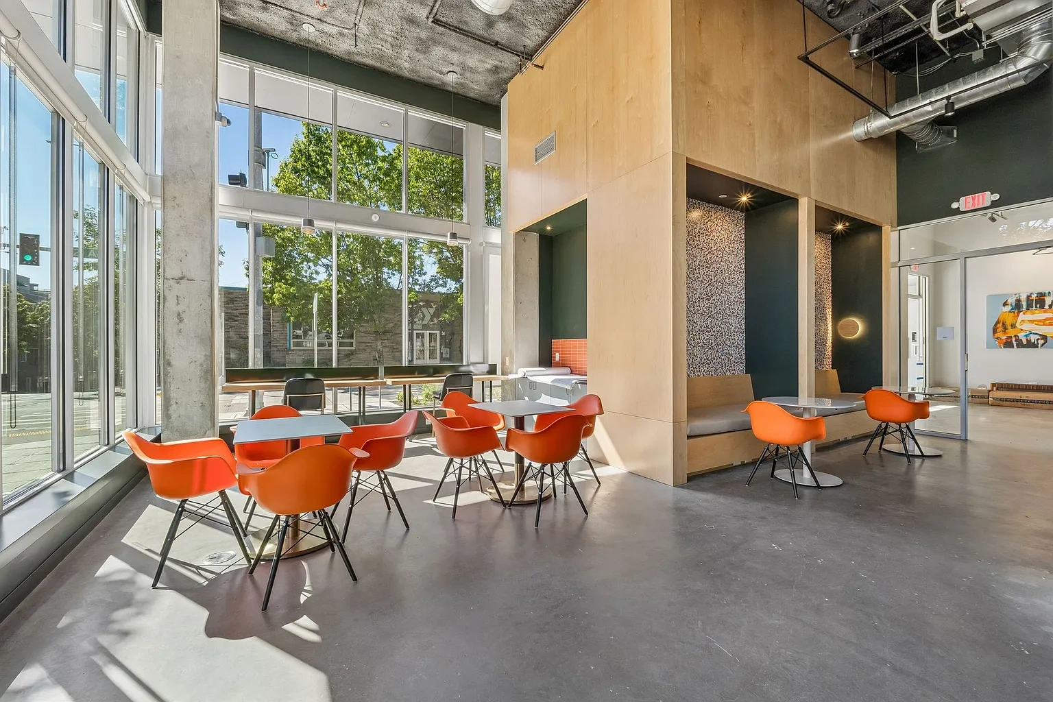Metro 5000 Apartments – photo 5