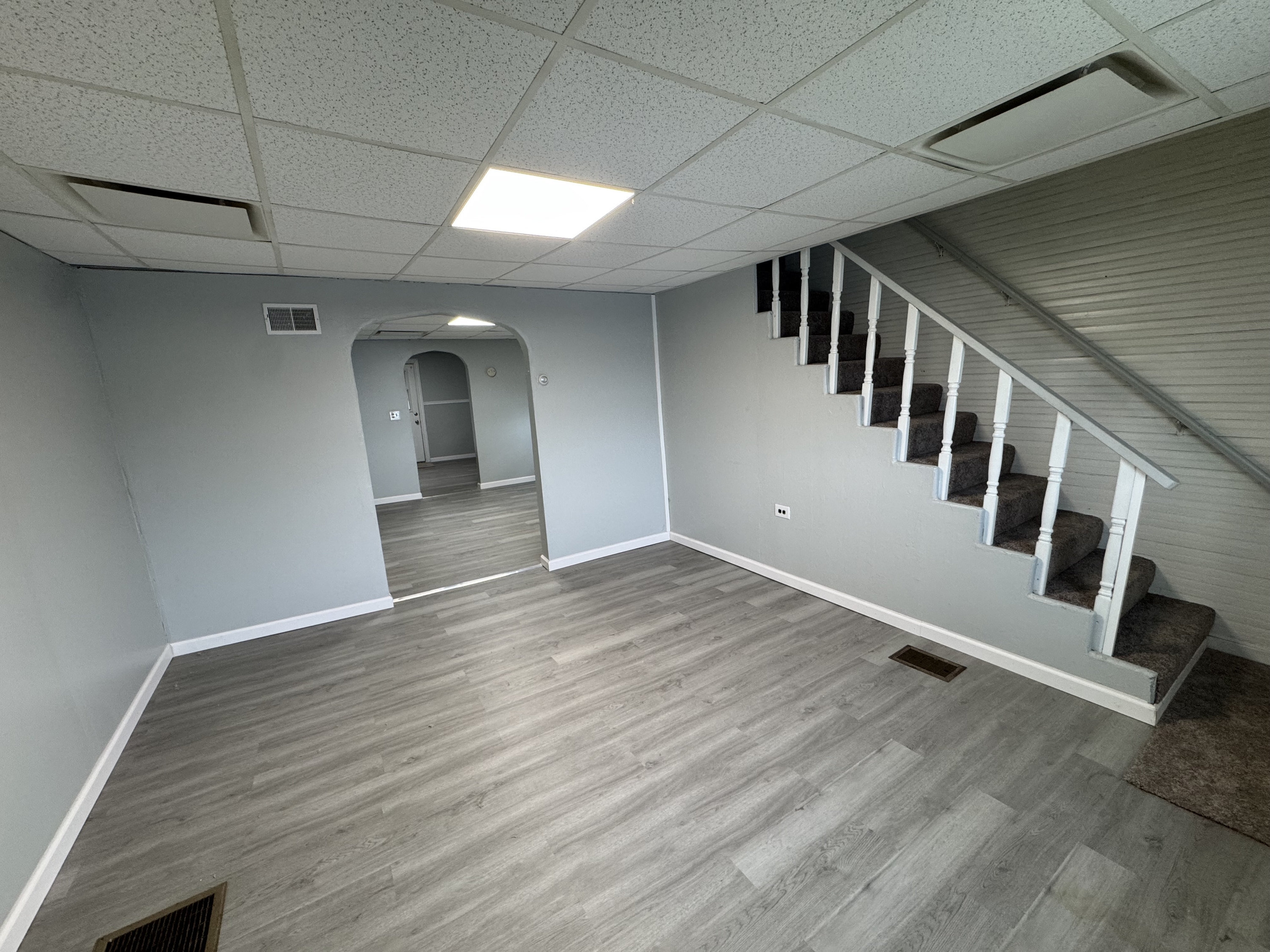 150 Hickory St – photo 3