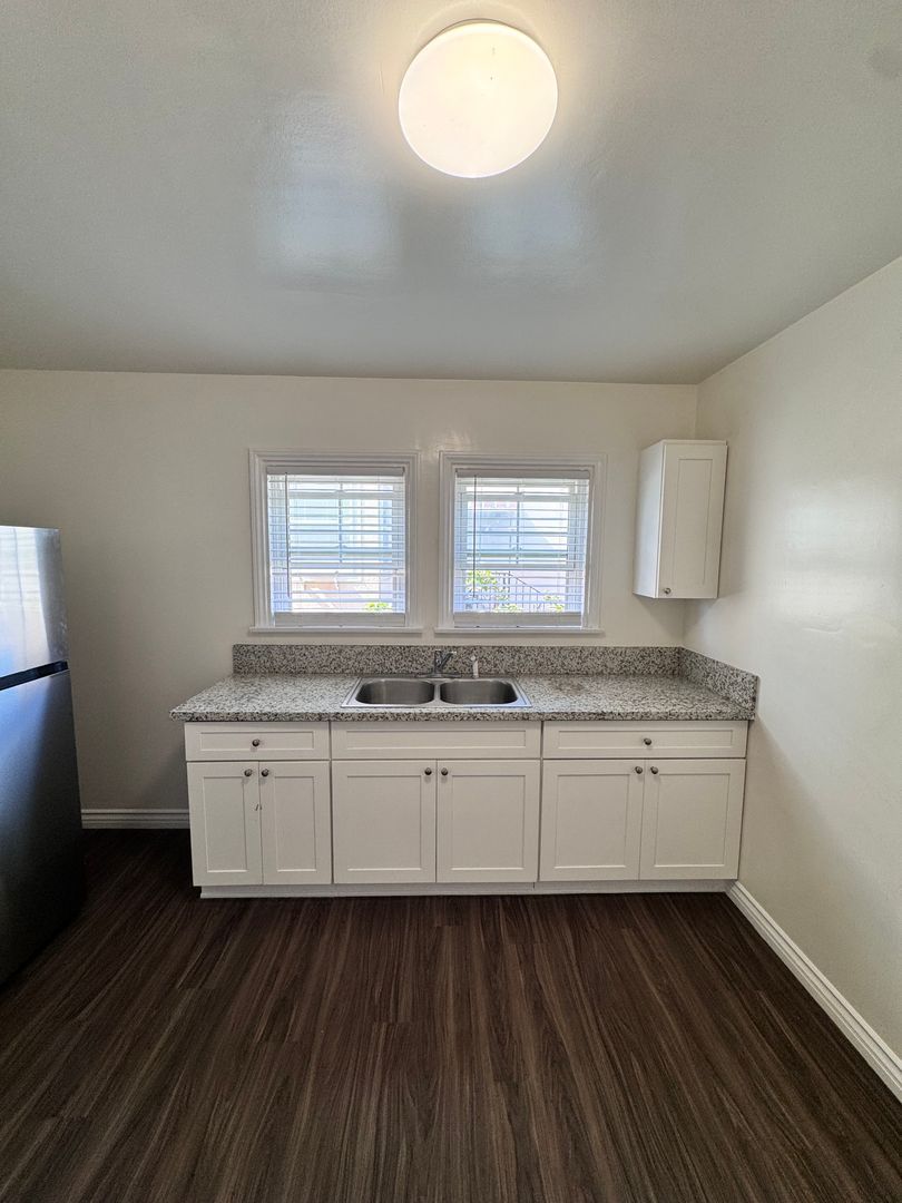 739 E Willow St unit 741C – photo 4