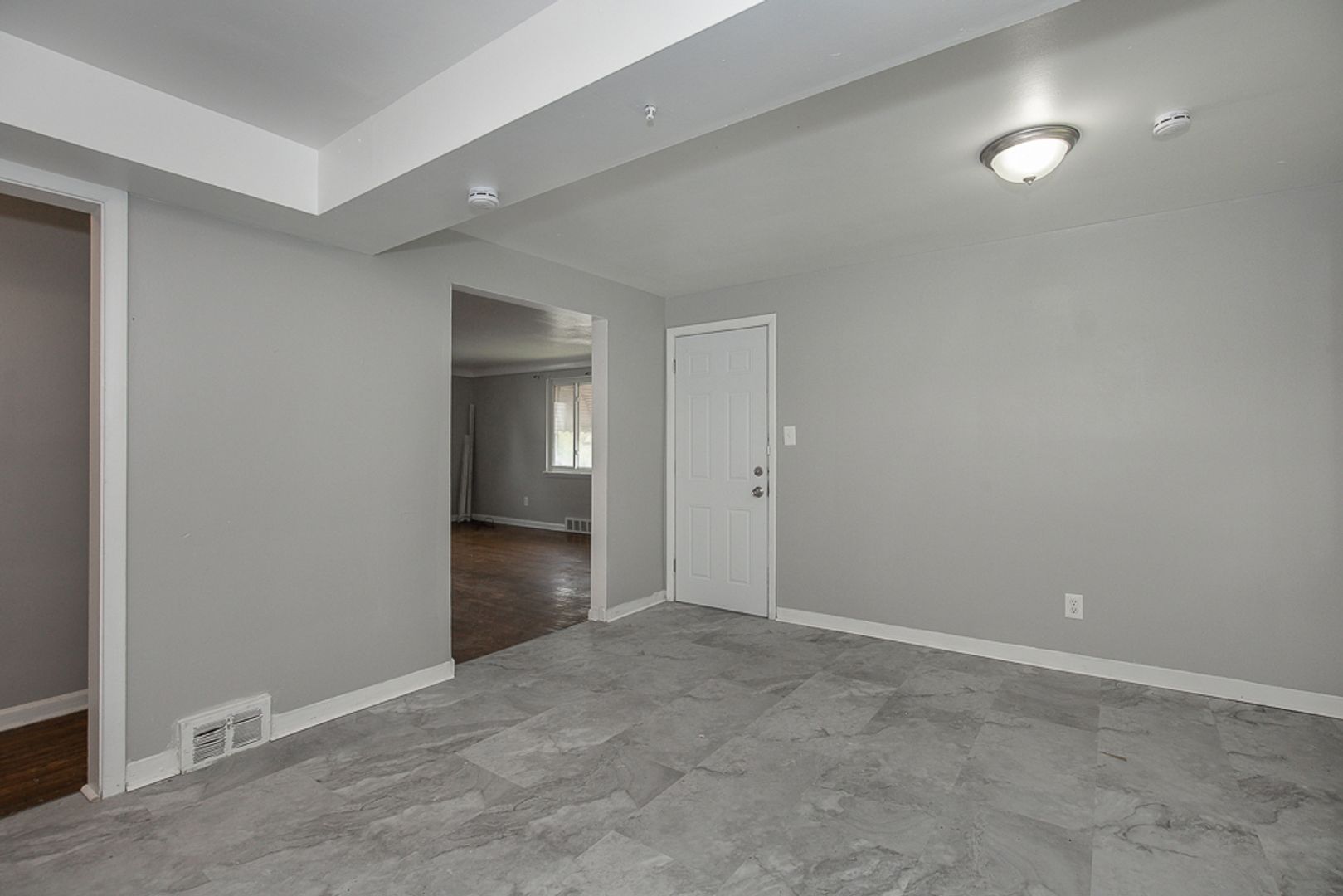 14625 Milverton Rd unit 14625 Milverton Rd UP_ – photo 5