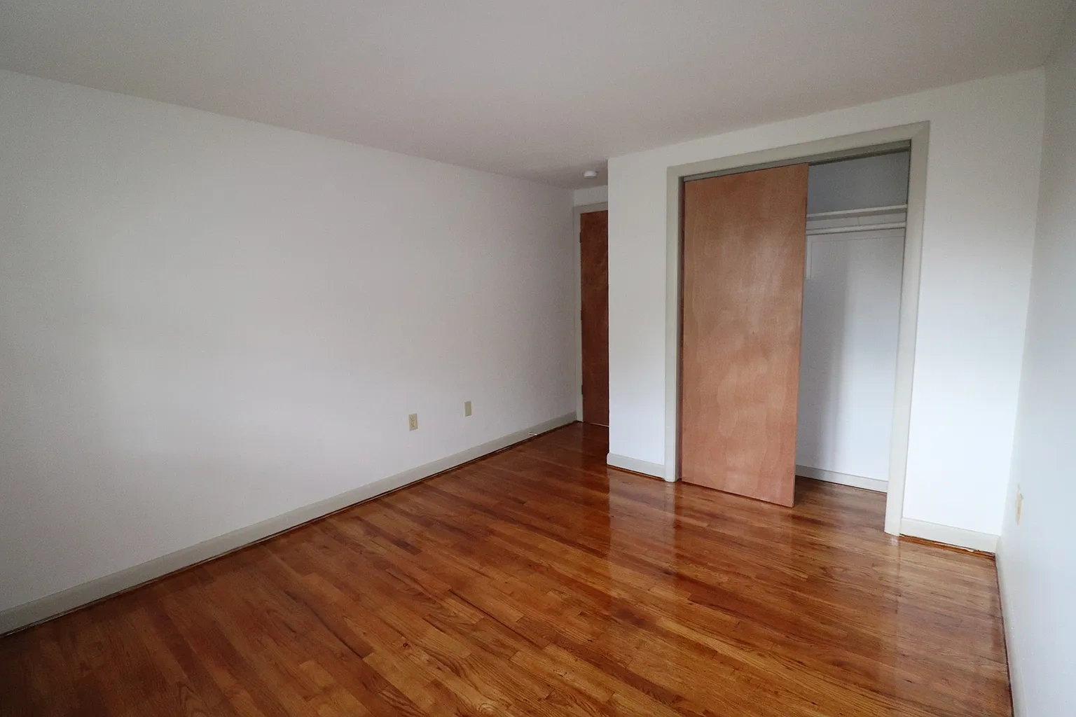 180 Bond St / Theo Investments LLC – photo 3