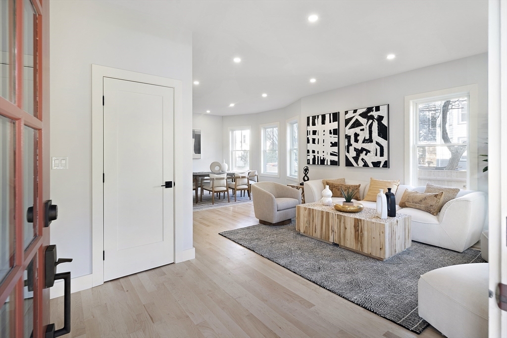 315 Pearl St unit 0 – photo 3
