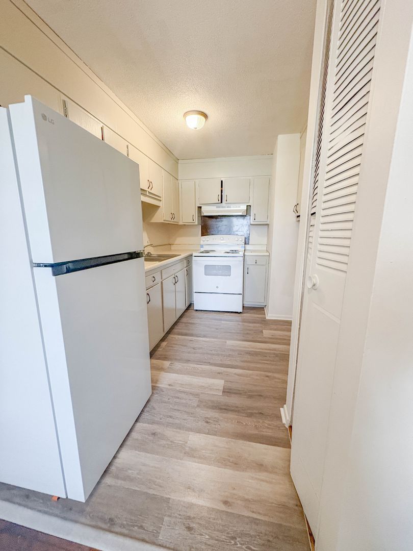 2450 Bragg Blvd unit 2450 D Bragg Blvd – photo 3