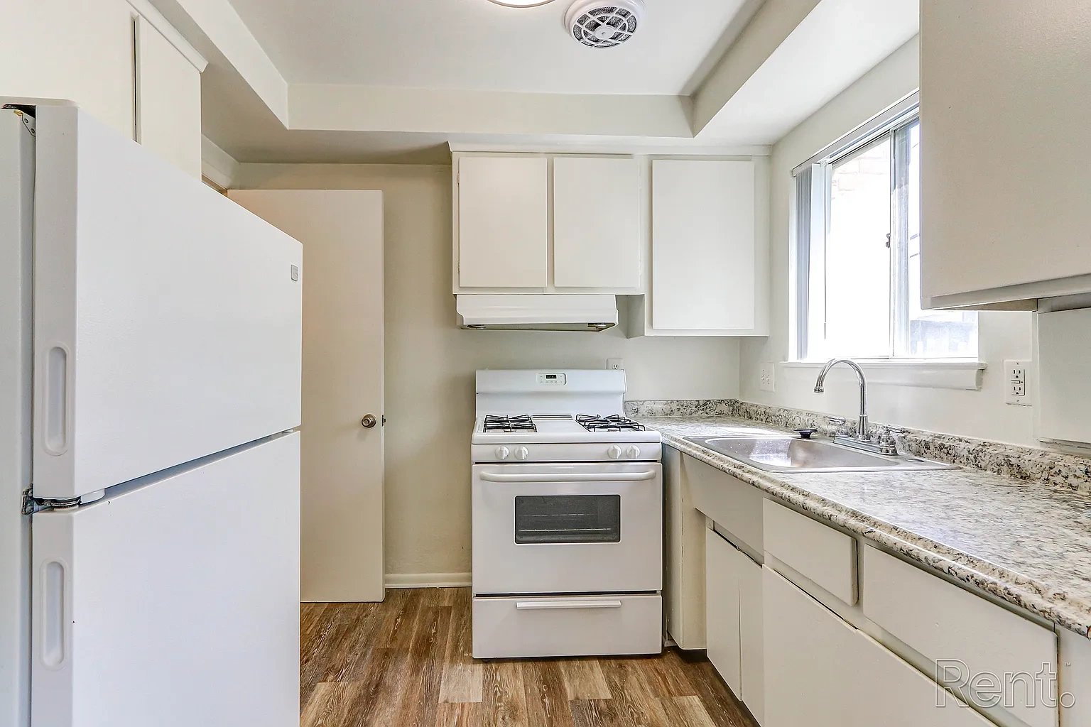 Elmsleigh Apartments – photo 4