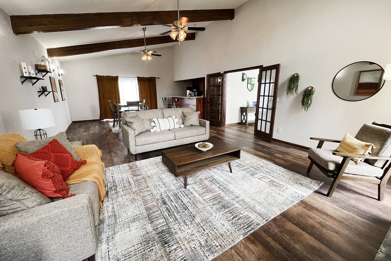 Crown Ridge Apartments – photo 1