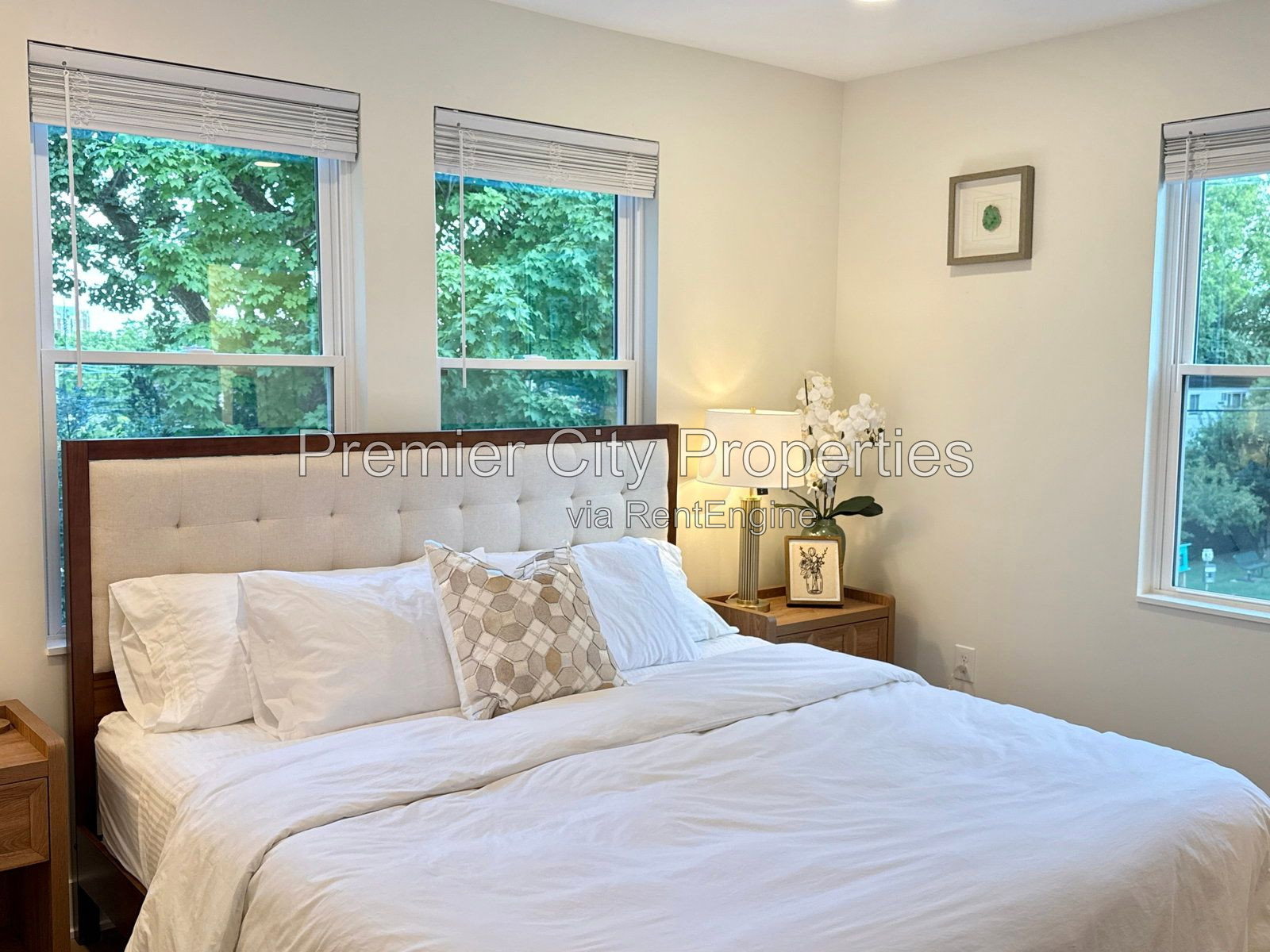 240 Mcgregor Ave unit 1 – photo 2