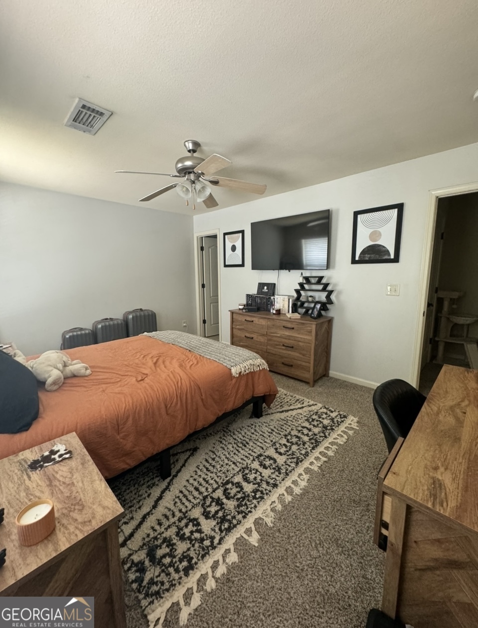 451 N Columbia St – photo 5