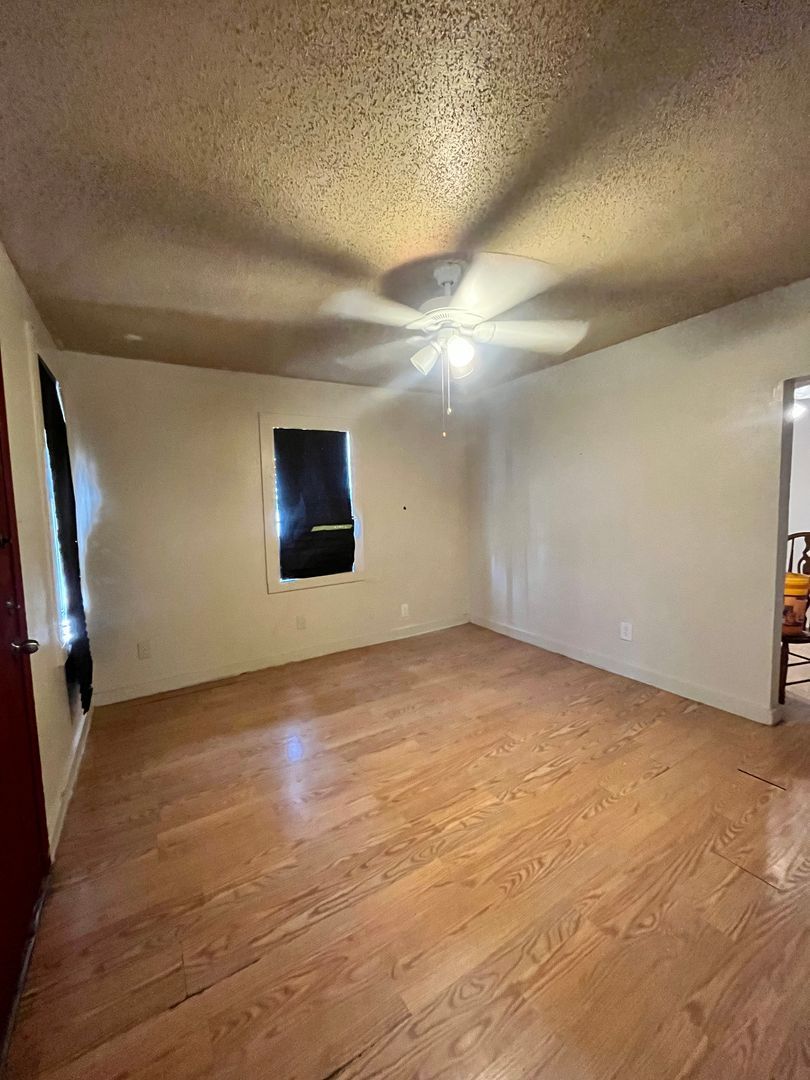 208 Spruce St – photo 2