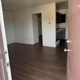 2044 S 11th Ave unit #4 – photo 1