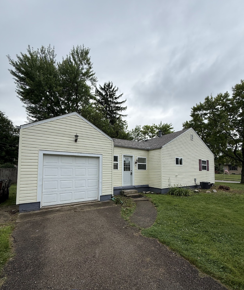 608 Schuyler Dr – photo 1