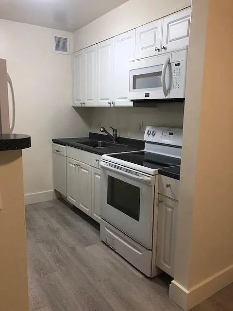 Soundview Apartments – photo 4