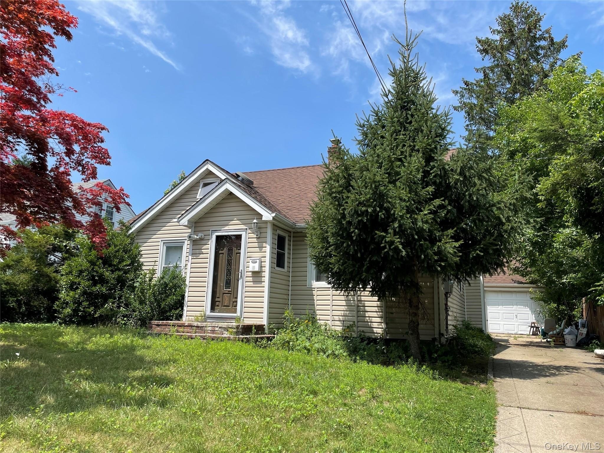 6 Dawes Ave – photo 1