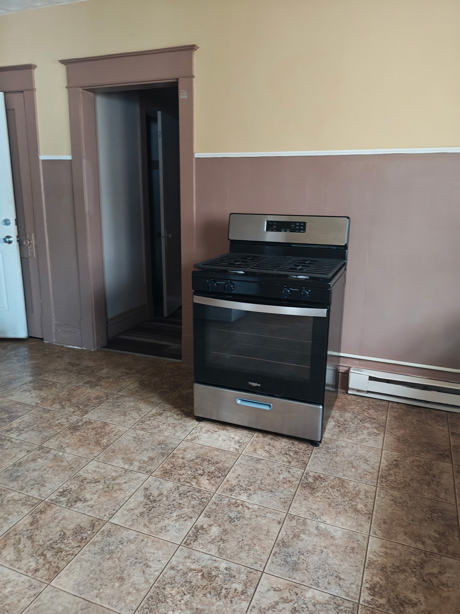 811 Wilmington Ave unit 7 – photo 3