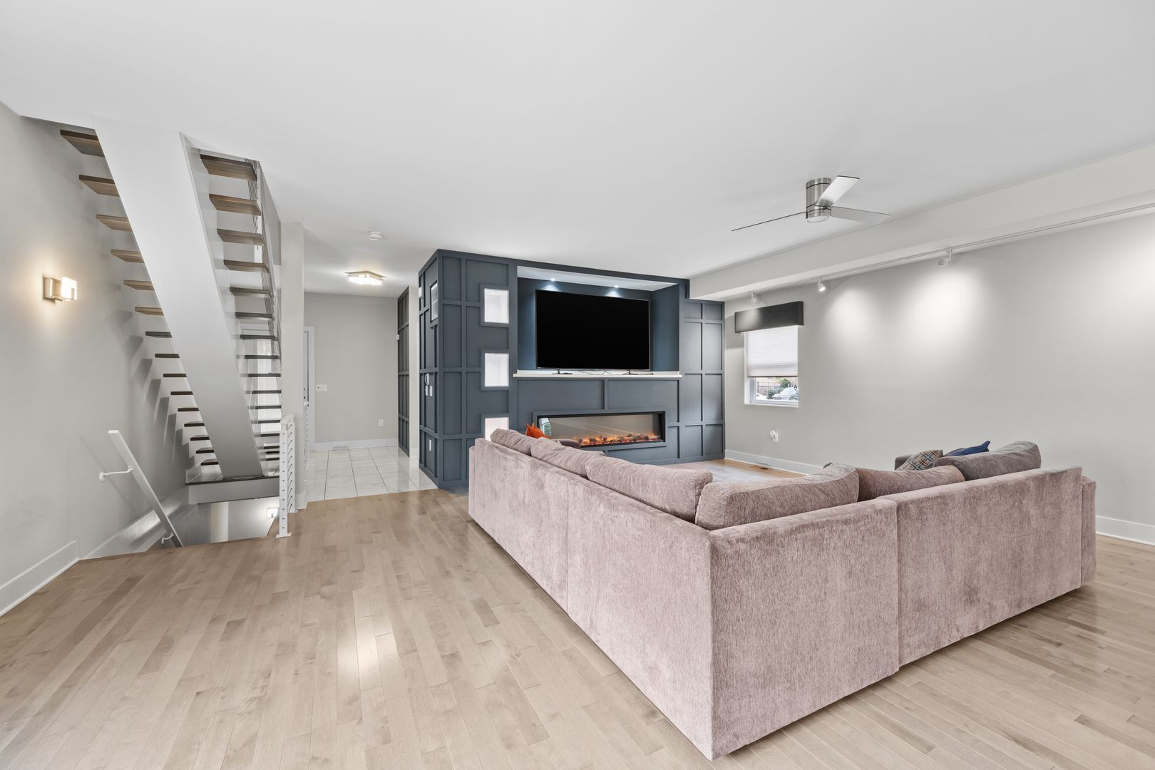 1874 W 57th St – photo 4