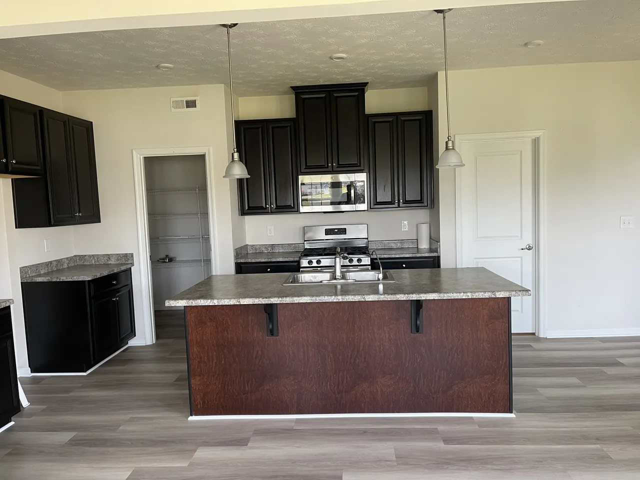 1164 Trovillo Dr – photo 3