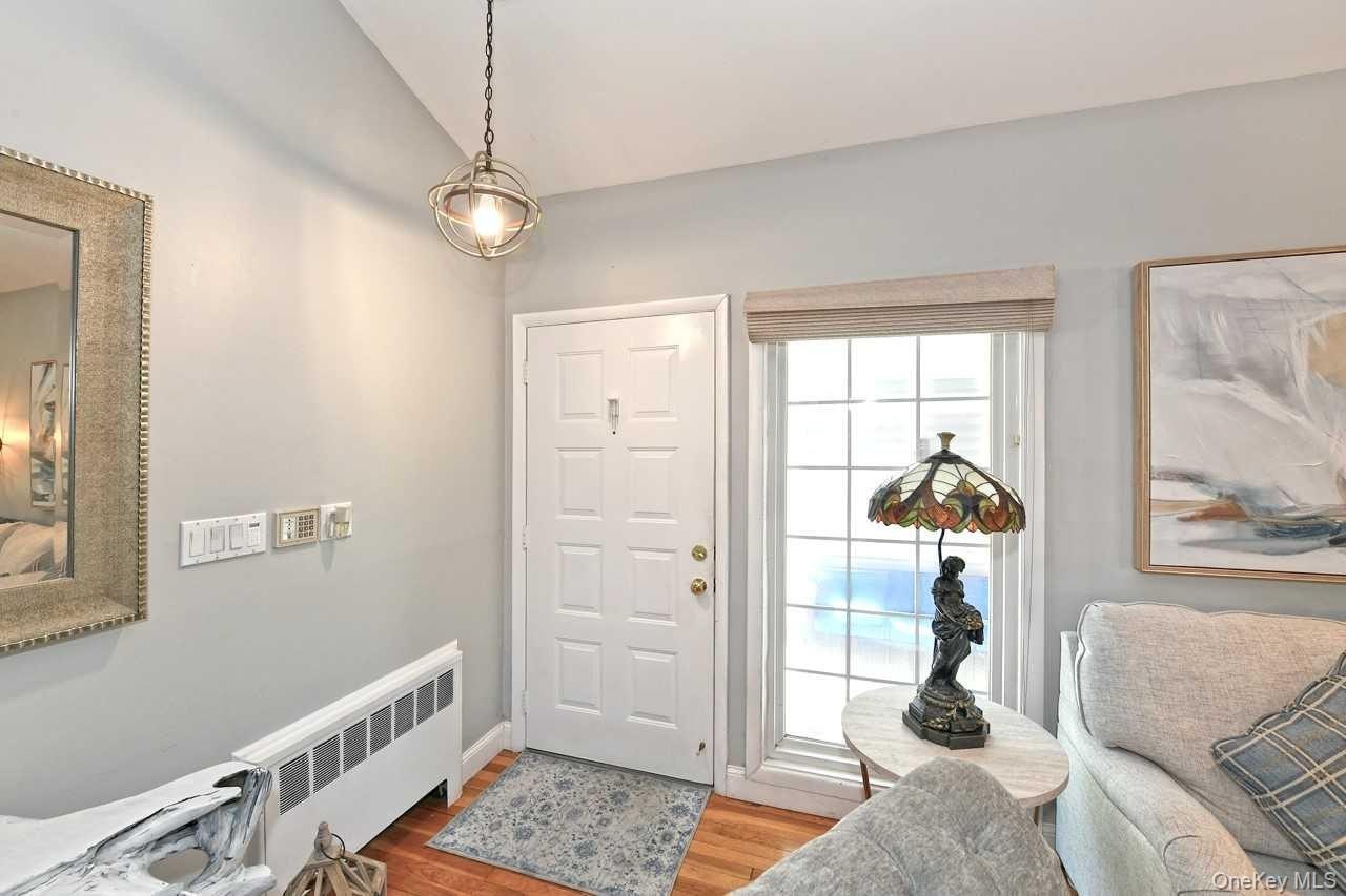 18 Shelter Hill Rd – photo 5