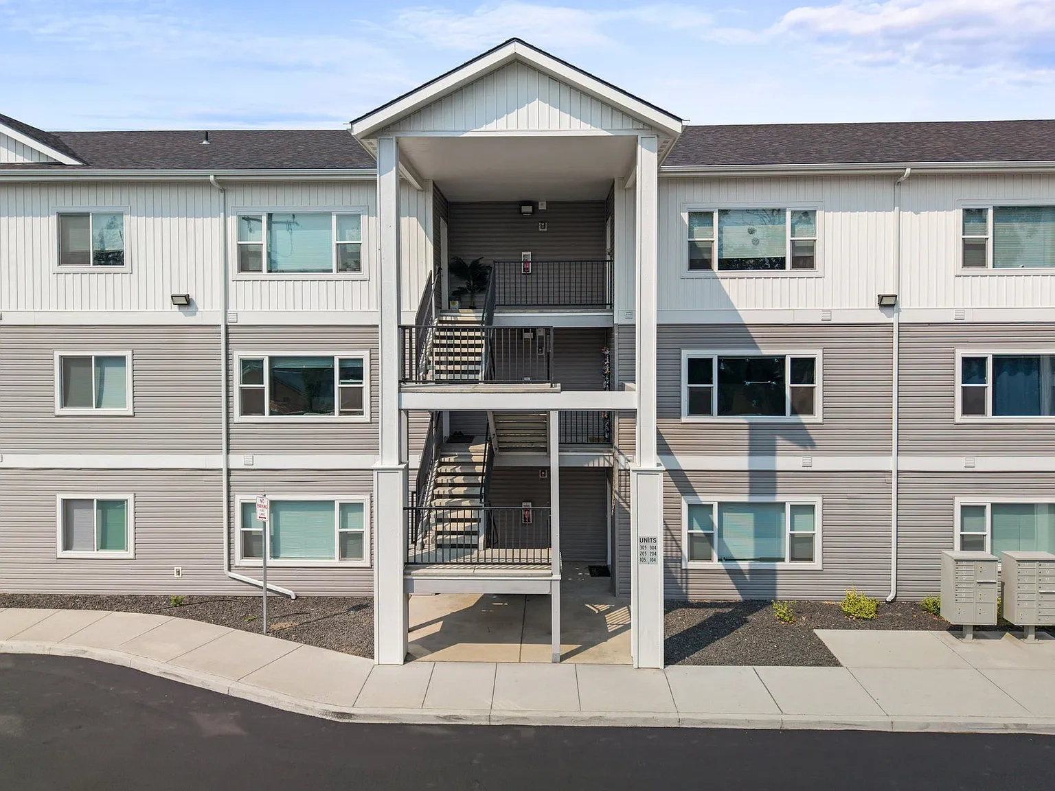 4th Ave Apartments – photo 5