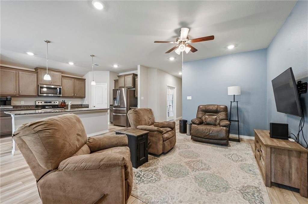 2042 Rock Rdg Ave – photo 4