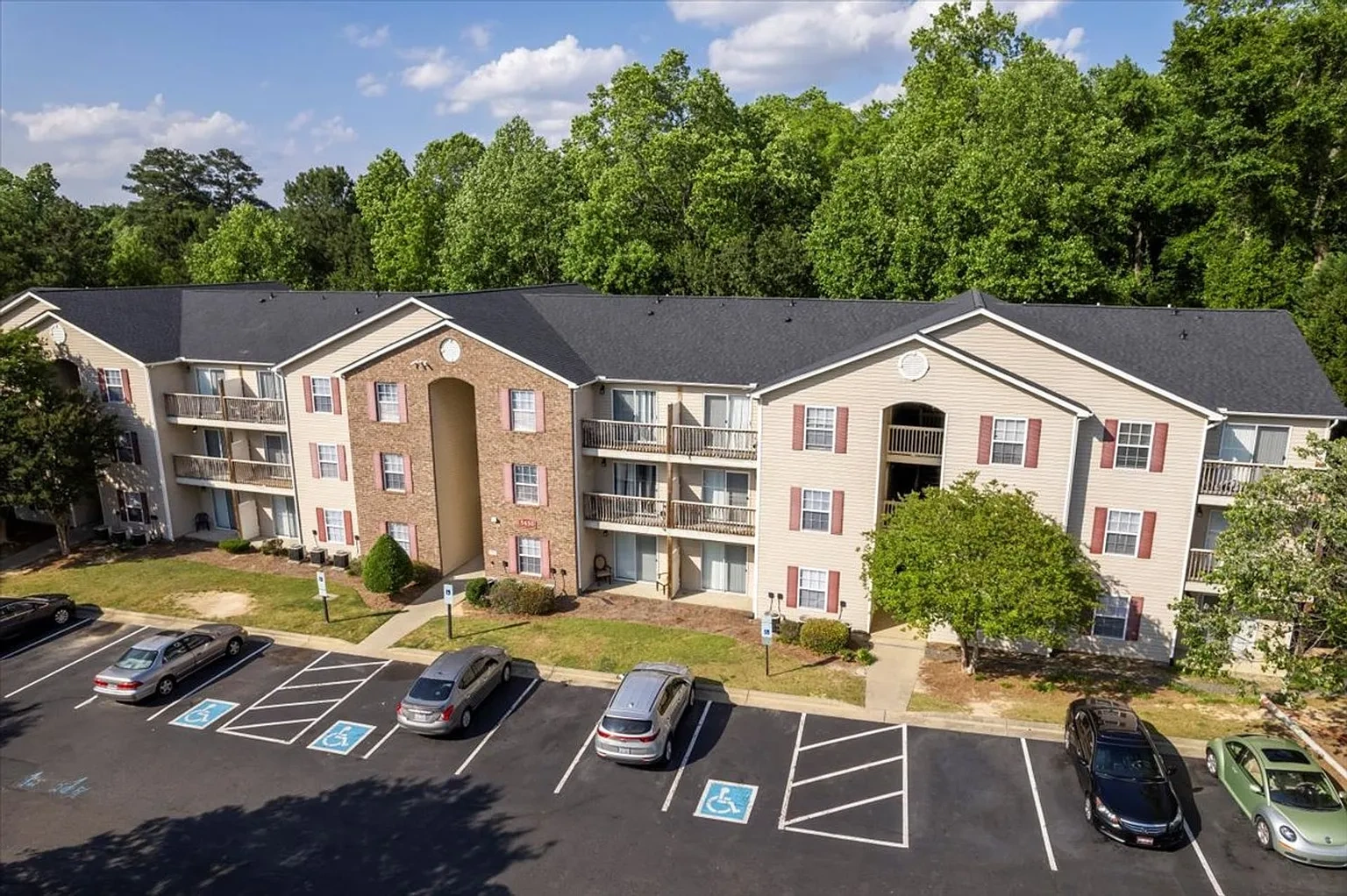 Stoney Ridge Luxury Apartments – photo 2