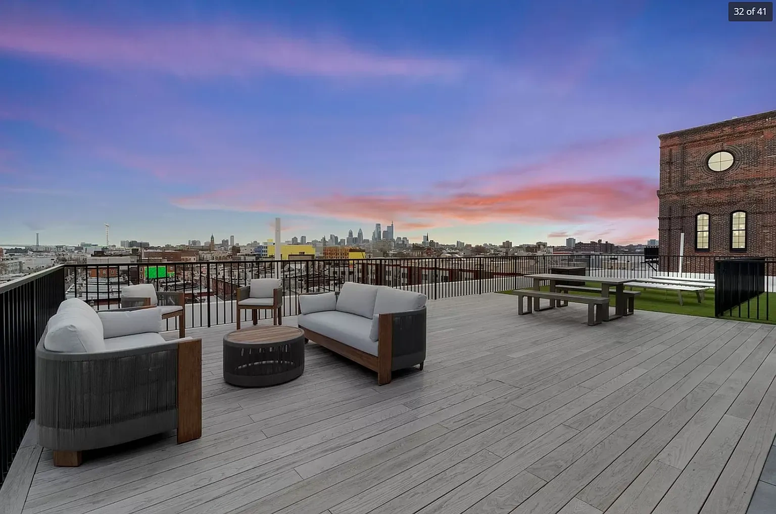 171 W. Berks St. – photo 3
