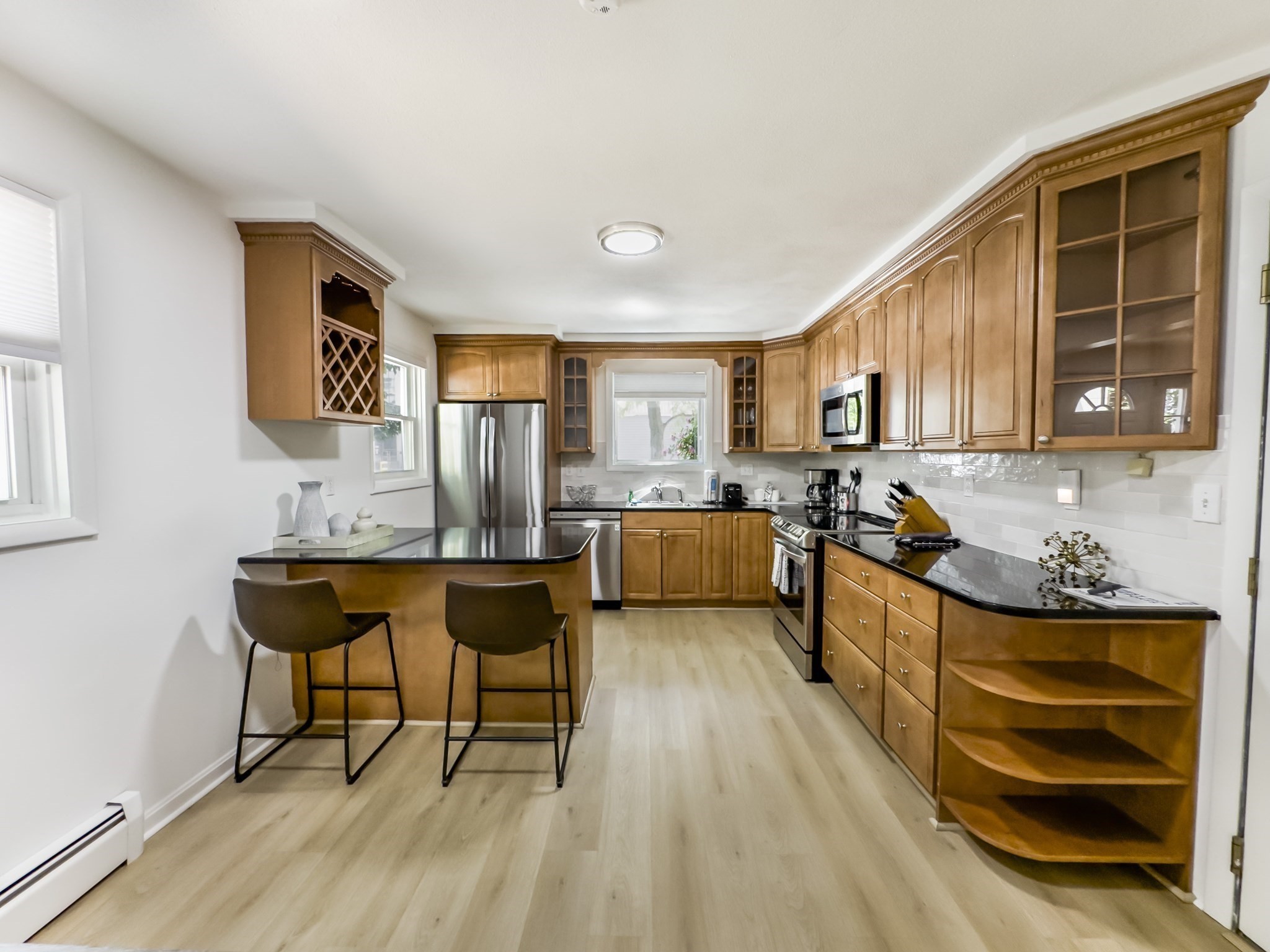 235 Cardinal Medeiros Ave unit 3 – photo 2