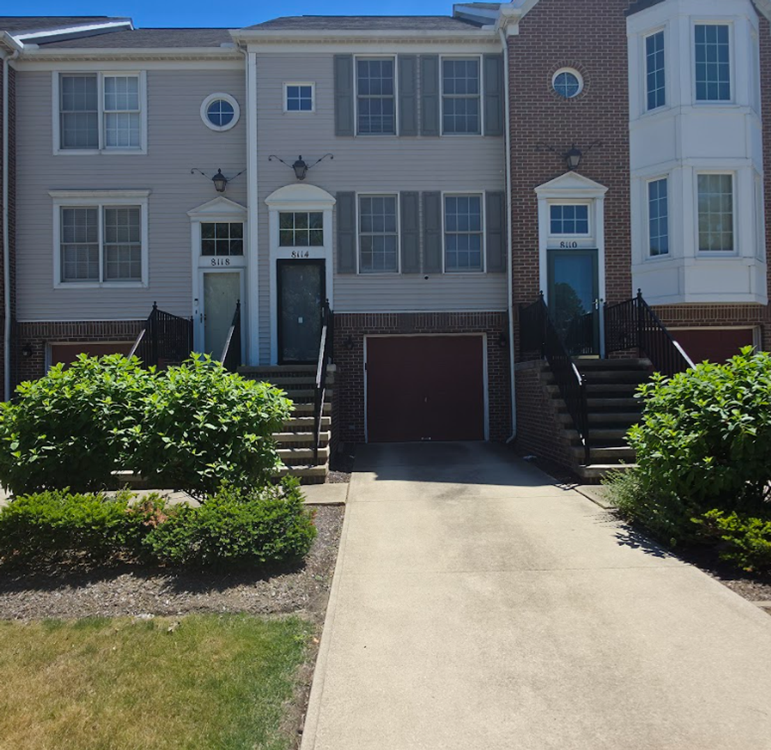 8114 Chester Pkwy – photo 1