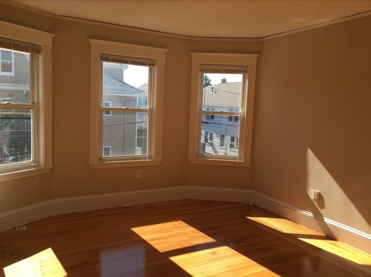 295 Washington St unit 295 – photo 3