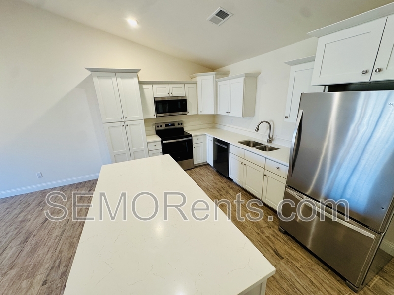 3858 McKendree Xing unit 1 – photo 1