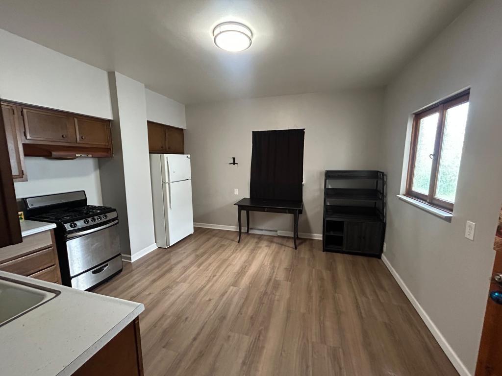 1102 Valley St unit 1 – photo 4