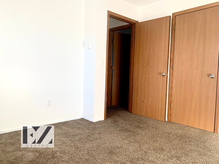 1800 E 42nd St unit F – photo 2