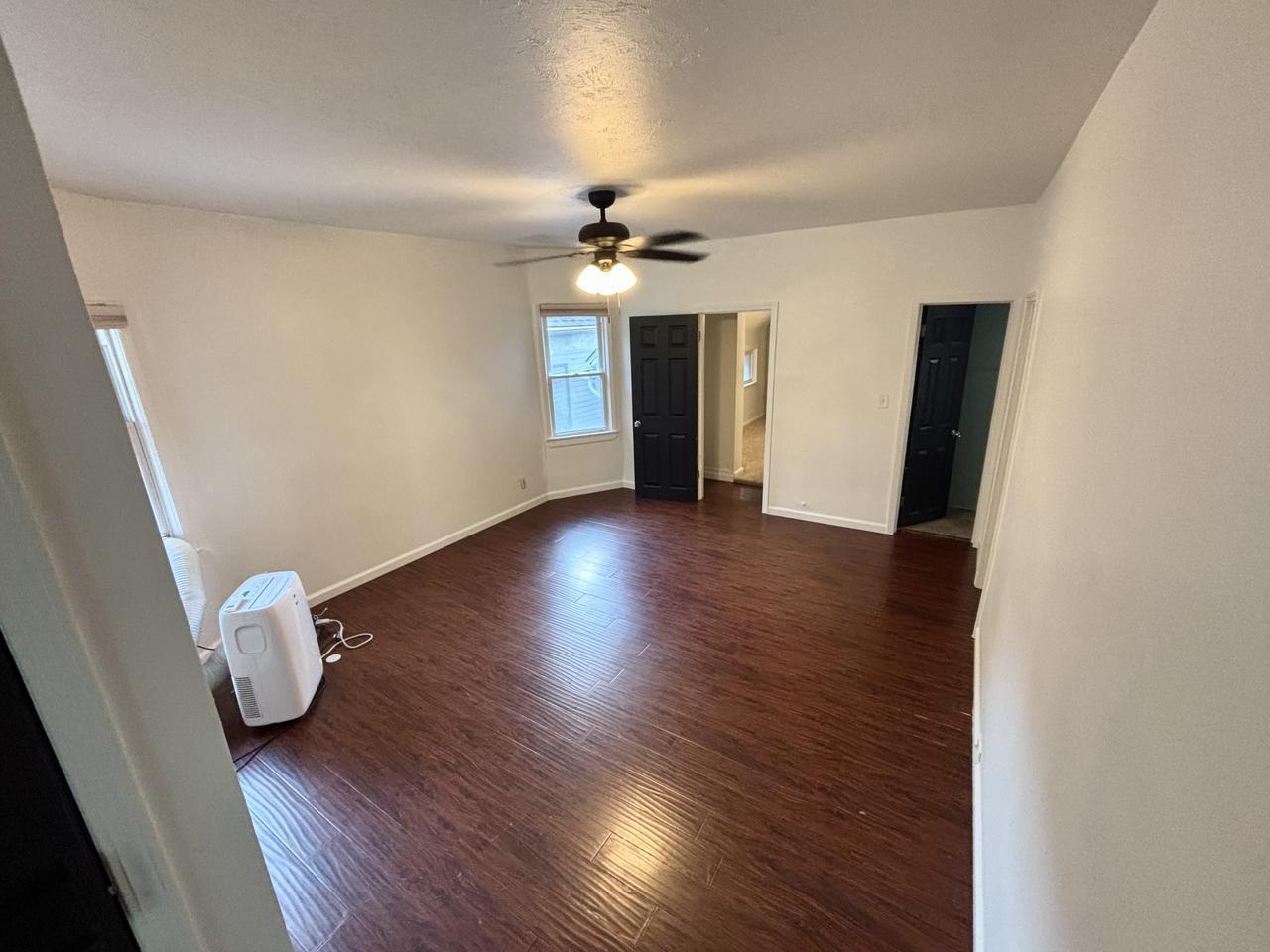 3915 John Ave unit 1 – photo 2