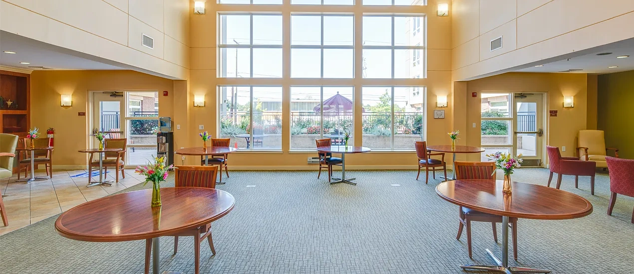 Victory Square 55+ Active Senior Apartments – photo 4