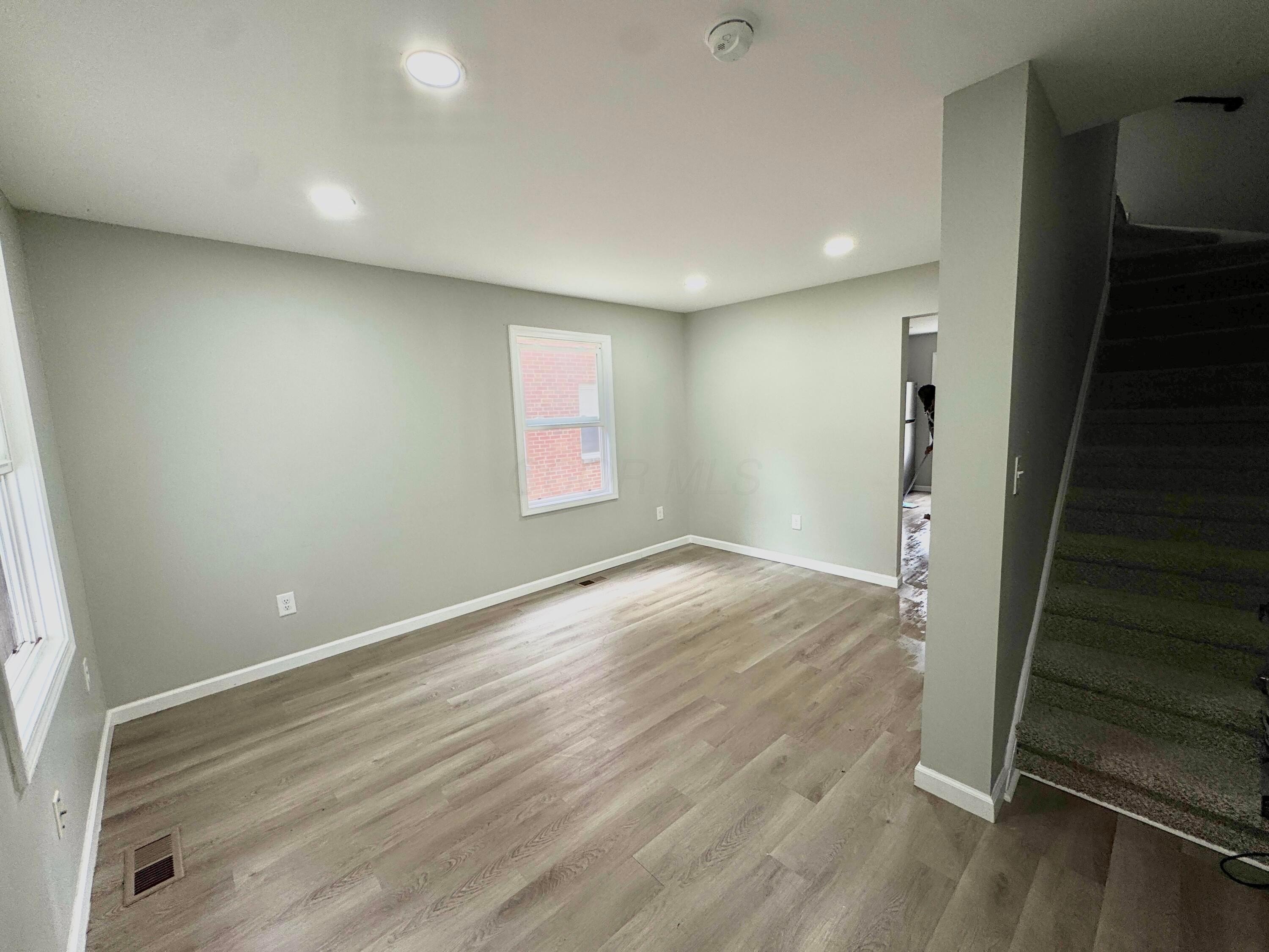 750 S Harris Ave #750 – photo 1