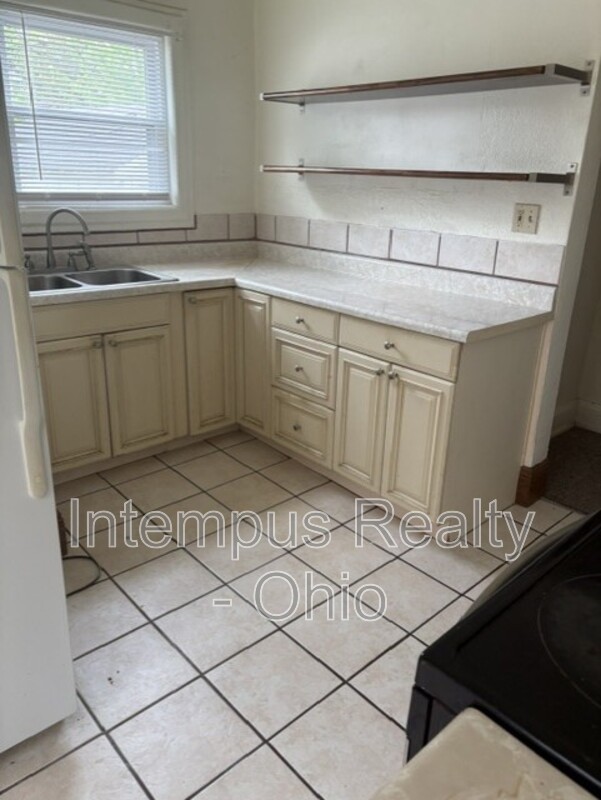 43 Manchester Ave – photo 2
