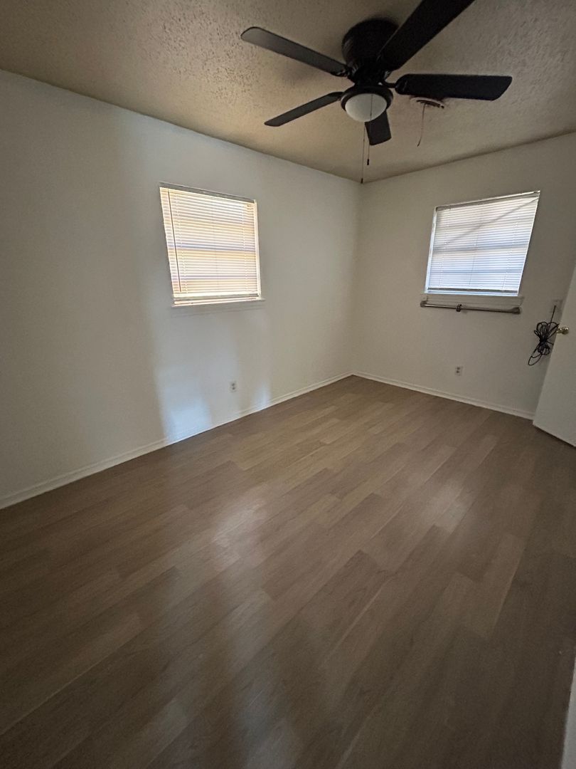 1612 58th St unit B – photo 2