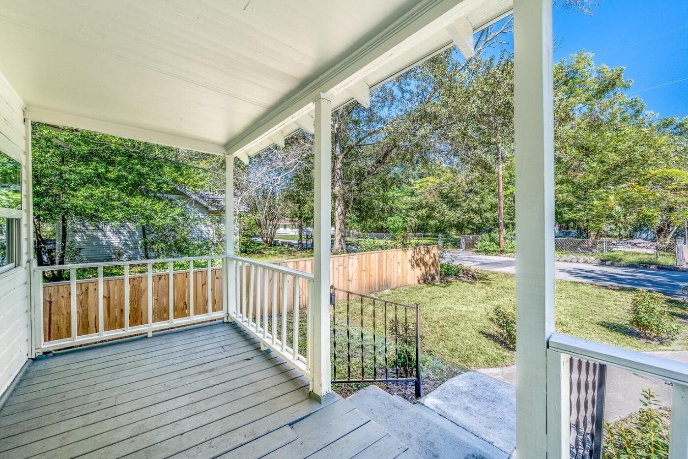 4673 Hassell Ave – photo 3