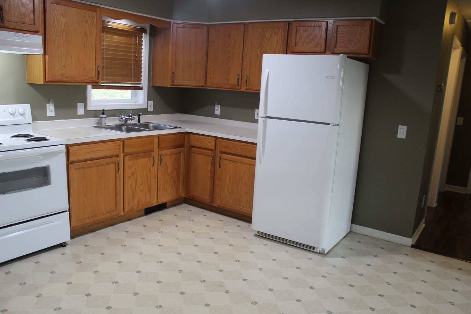 541 E Frederick St – photo 3