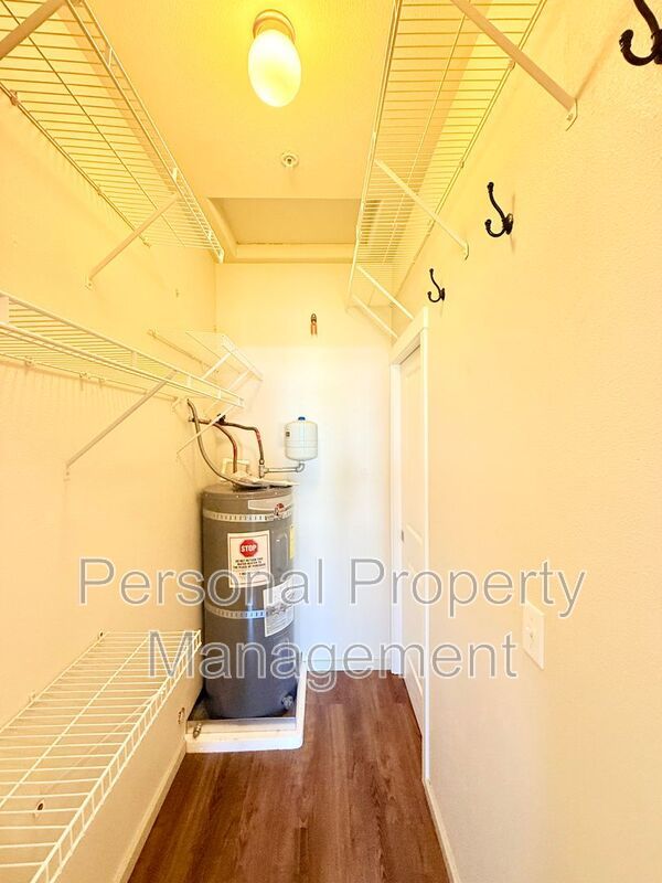 116 S Main Ave – photo 4