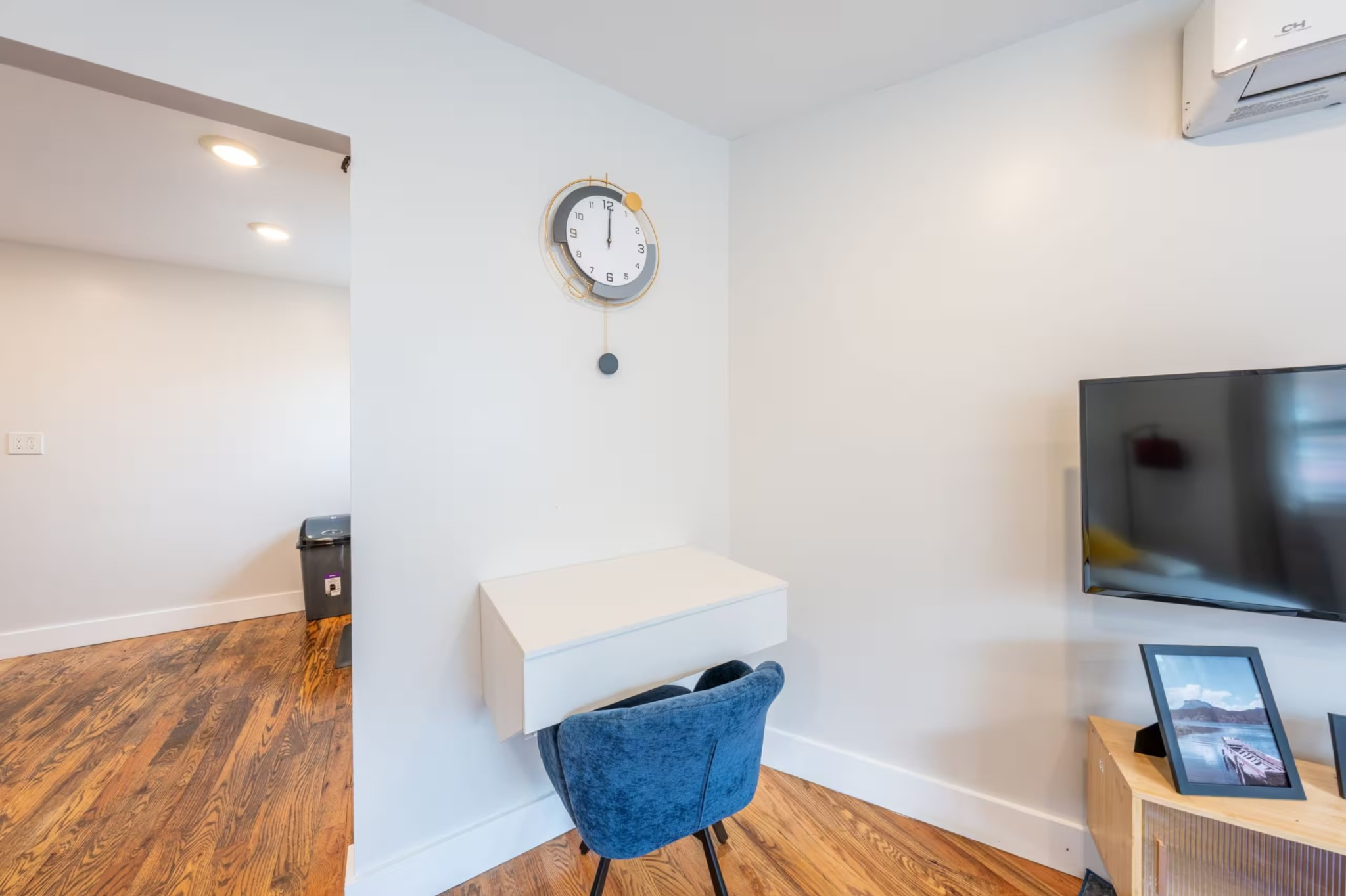 35 Adams St unit 2 – photo 3