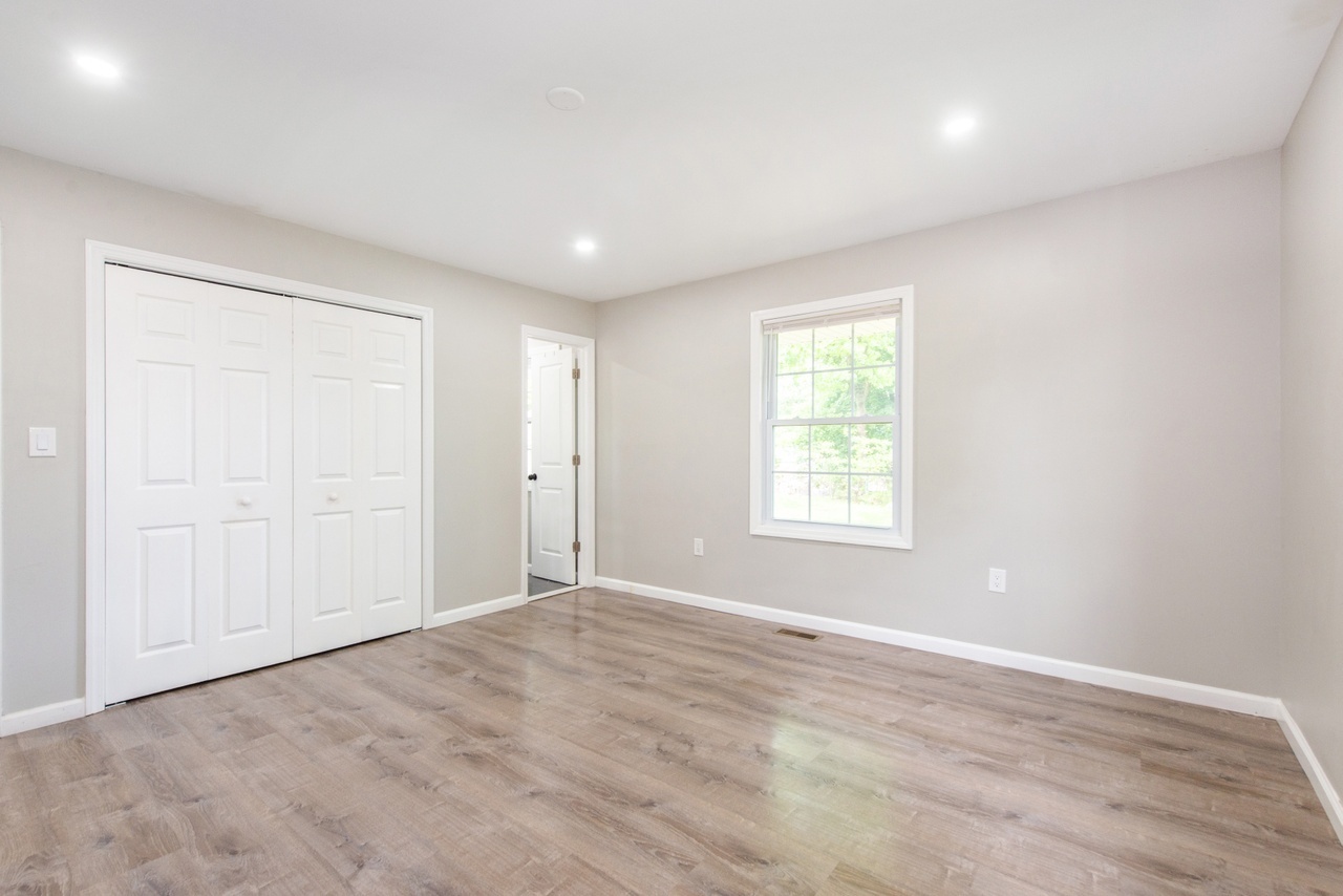 8 Wilcox Ave – photo 4